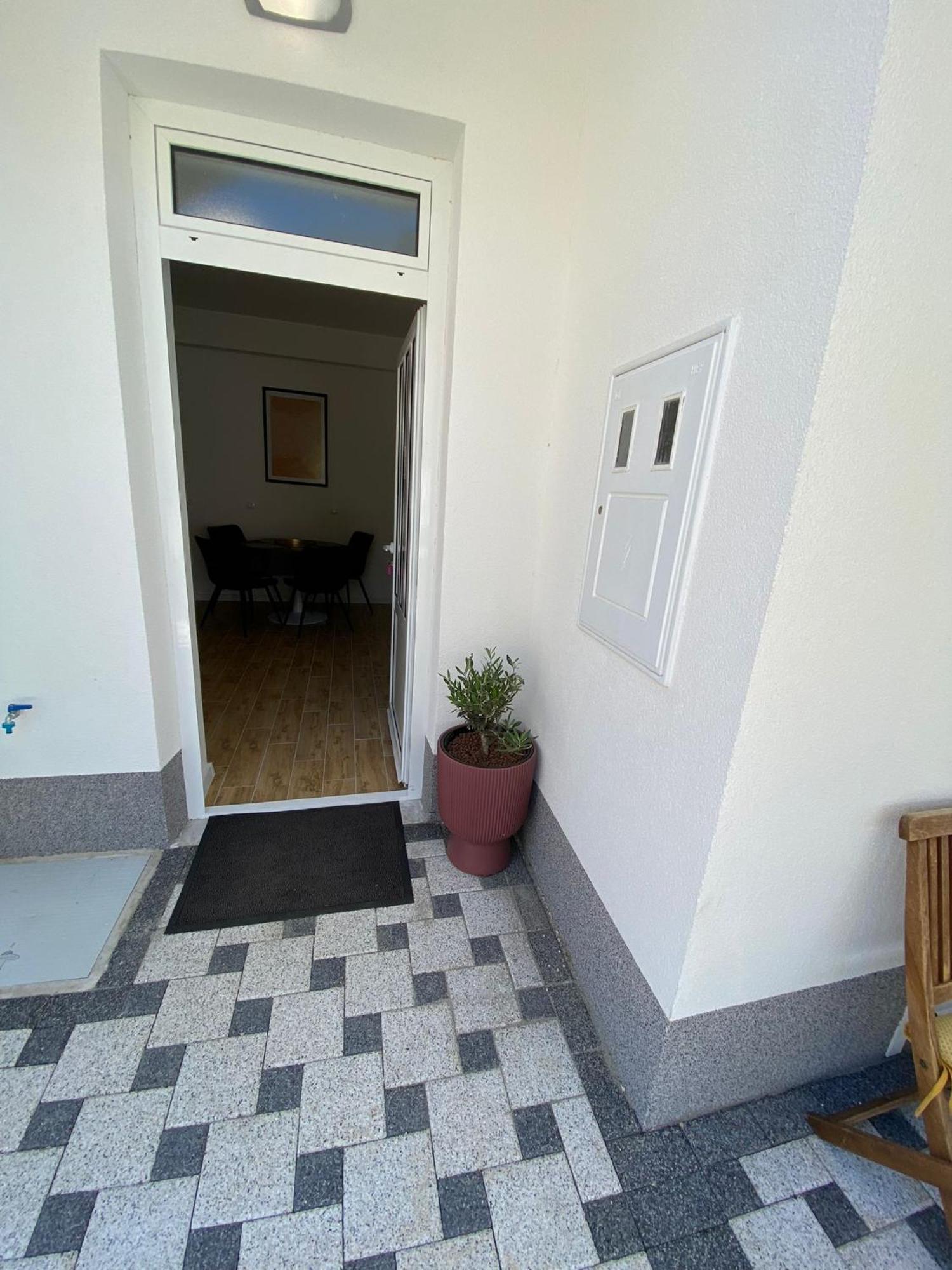 Apartmani Roko Drvenik  Exterior photo